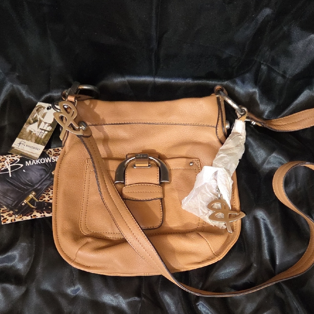 b. Makowsky genuine leather saddle bag NWT